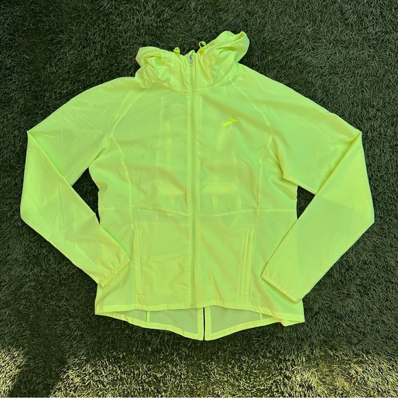 Brooks Running Women’s Canopy Packable Jacket Lightweight Wind Water Resistant M - Picture 2 of 8